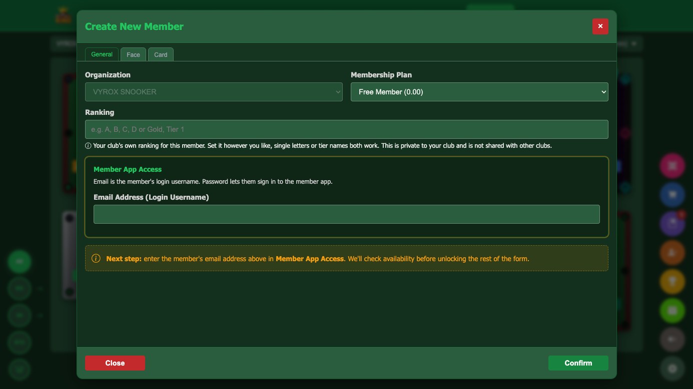 Registering a member in Snooker King: name, mobile, plan and the QR card issued at the counter